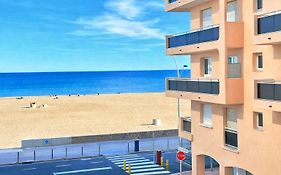 LE COSY- Studio 4 personnes à 30m de la plage, wifi fibre clim netflix